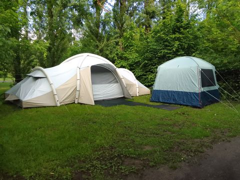 Tente 4 personnes - Équipée