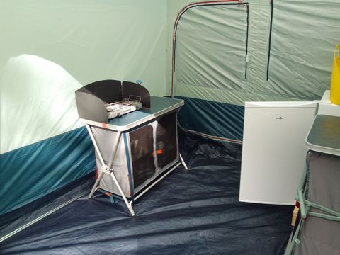 Tente 4 personnes - Équipée