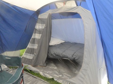 Tente 4 personnes - Équipée