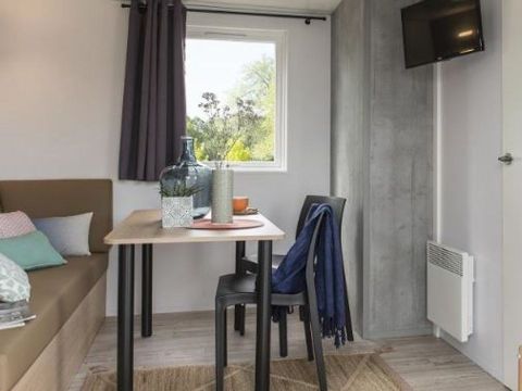 MOBILHOME 7 personnes - DECLICK avec grande terrasse
