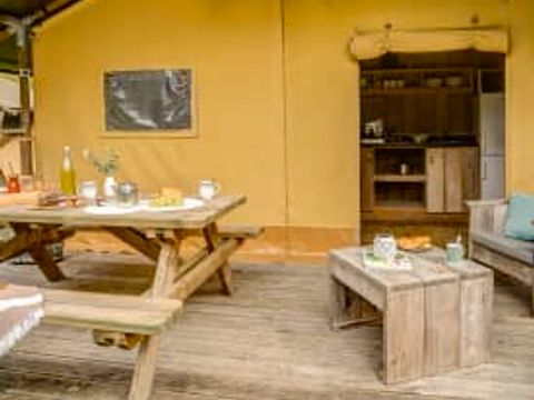 Tente en toile et en bois 6 personnes - Lodge 6p 2ch ****