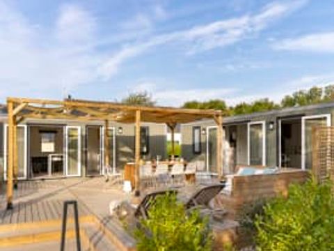Mobilhome 10 personnes - Cottage Friends 10p 5ch ****