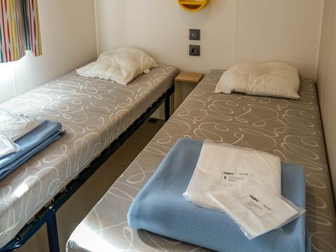 MOBILHOME 7 personnes - Mobil-home Pinède 6/7 pers