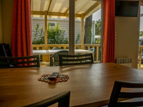 MOBILHOME 7 personnes - Mobil-home Pinède Dimanche/Dimanche 6/7 pers