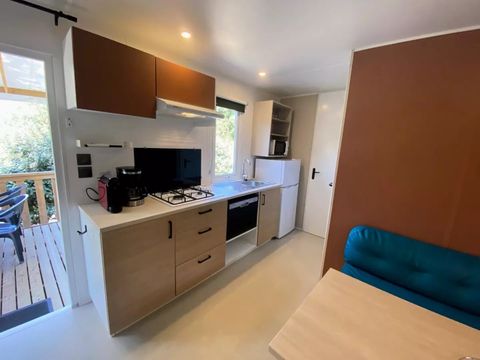 MOBILHOME 4 personnes - 3 Pièces 4 Personnes Climatisé + TV MOBILHOME 4 personnes - 3 Pièces 4 Personnes Climatisé + TV