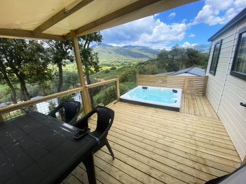 MOBILHOME 4 personnes - Vue Mer ou Montagne 3 Pièces 4 Personnes Climatisé + TV + Jacuzzi MOBILHOME 4 personnes - Vue Mer ou Montagne 3 Pièces 4 Personnes Climatisé + TV + Jacuzzi