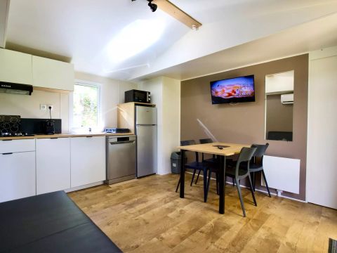 MOBILHOME 4 personnes - Vue Mer ou Montagne 3 Pièces 4 Personnes Climatisé + TV + Jacuzzi