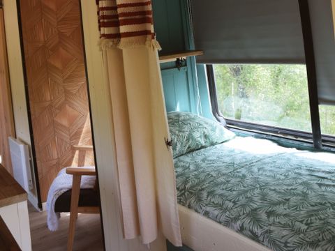 Hébergement 4 personnes - Ligne 3C - bus scolaire aménagé