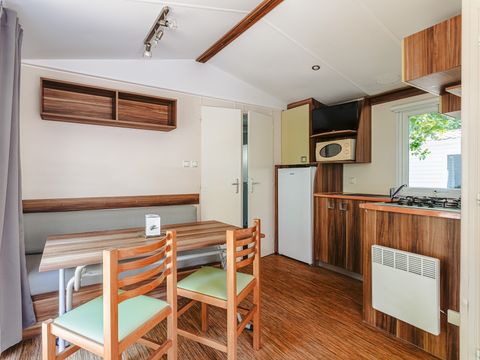 MOBILHOME 4 personnes - Mobil home Cottage intégré 27.5m² (2 chambres) (+ de 13 ans) + terrasse intégrée+ TV 4 pers