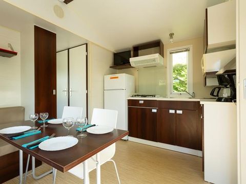 MOBILHOME 4 personnes - Mobil home Cottage intégré 27.5m² (2 chambres) (+ de 13 ans) + terrasse intégrée+ TV 4 pers