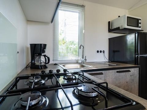 MOBILHOME 5 personnes - Mobil-home Evasion 28.5m² (2 chambres) (- de 8 ans) + TV + Terrasse 4/5 pers