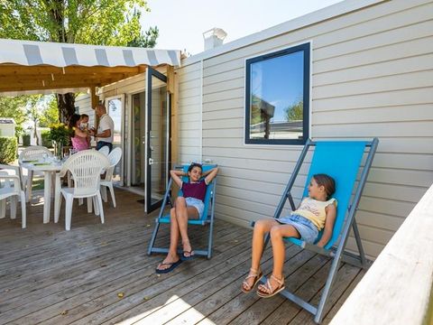 MOBILHOME 8 personnes - Mobil-home Sable 40m² (4 chambres) + TV + Terrasse couverte (- de 8 ans) 8 pers