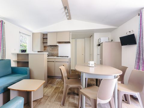 MOBILHOME 8 personnes - Mobil-home Sable 40m² (4 chambres) + TV + Terrasse couverte (+ de 8 ans) 8 pers