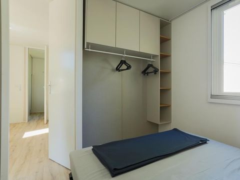 MOBILHOME 4 personnes - Mobil-home Horizon 27.5m² (2 chambres) (- de 5 ans) + terrasse intégrée + TV 4 pers