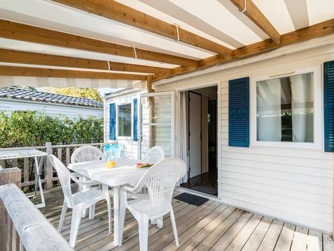 MOBILHOME 2 personnes - Mobil-home Plage 18.6m² (entre 5 et 10 ans) (1 chambre) + Terrasse bois semi-couverte + TV 2 pers