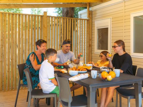 MOBILHOME 8 personnes - Mobil-home Sable plus 40m² (4 chambres, 2 salle de bains) 8 pers