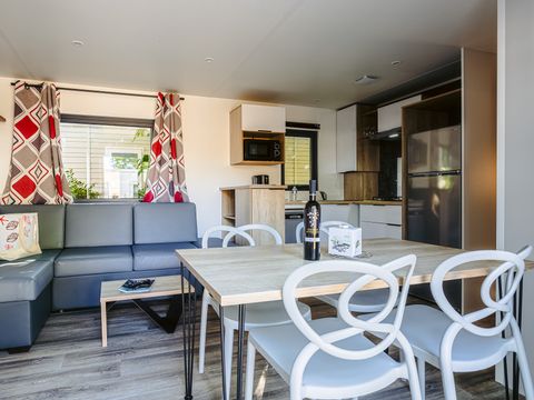 MOBILHOME 6 personnes - Mobil-home Premium 3 ch. avec spa (37m²) 4/6 pers