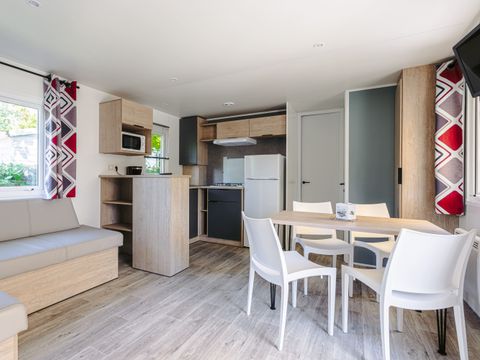 MOBILHOME 5 personnes - Mobil-home Evasion Plus 28.5m² (2 chambres) (- de 3 ans) + TV + Terrasse + Clim + Lave-vaisselle 4/5 pers