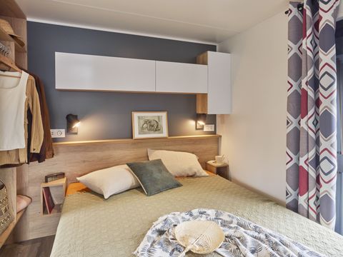 MOBILHOME 2 personnes - Mobil-home Plage Plus 18.6m² (neuf) (1 chambre) + TV + Clim + Lave-vaisselle 2 pers