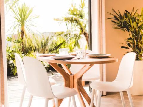 MOBILHOME 4 personnes - Mobil Home Cosy 3 Pièces 4 Personnes + TV