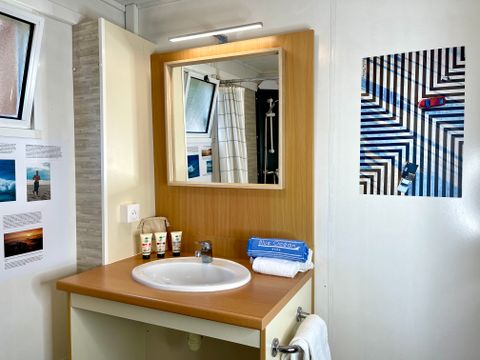 CHALET 5 personnes -  Chalet Tahiti 4/5p - 2 Chambres - TV - Climatisation