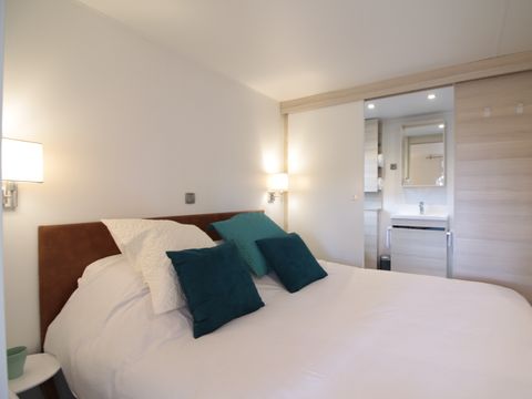 LODGE 4 personnes - Cottage Patio "Vue forêt" 4p - 2 chambres - TV - Climatisation