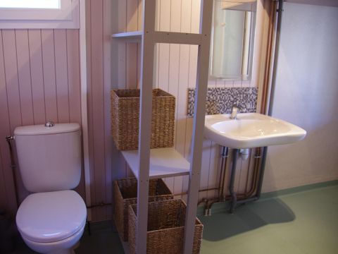 CHALET 4 personnes - Chalet PMR Marina Confort 30m² - 2 chambres + terrasse couverte 15m²