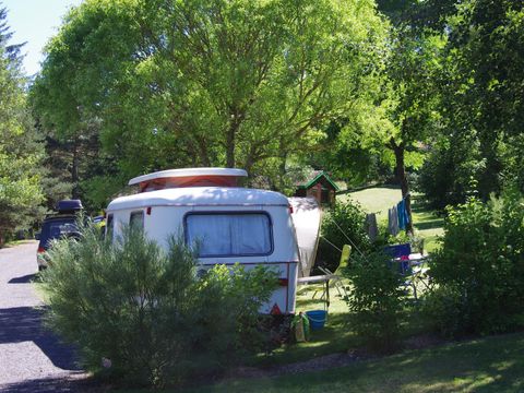 Emplacement - Emplacement Confort 80 à 100m2- avec électricité