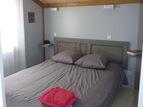 CHALET 4 personnes - Chalet Jade Confort 30m² (2 chambres) + Terrasse couverte 15m² + Côté rivière