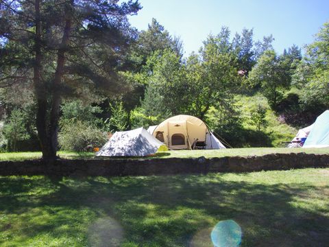 Emplacement - Emplacement Nature 90m2 au bord de la rivière-sans électricité