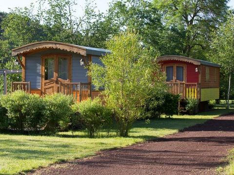 HÉBERGEMENT INSOLITE 2 personnes - VELAY CONFORT