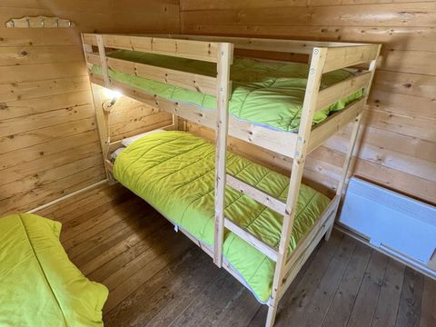 CHALET 3 personnes - 1 pièce 15 m² - sans sanitaires