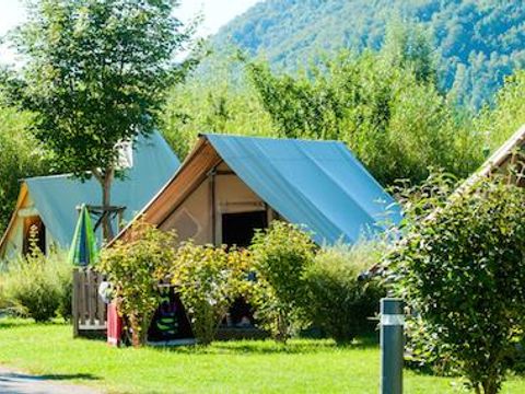 BUNGALOW TOILÉ 4 personnes - LODGE CANADIENNE sans sanitaires