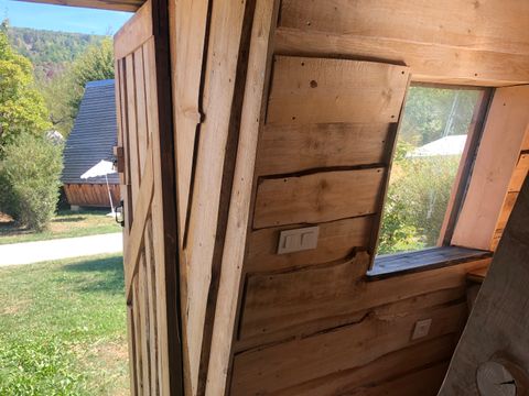 HÉBERGEMENT INSOLITE 4 personnes - Le Thuyé Comtois - 25m2 - 2 chambres, logement franc-comtois typique