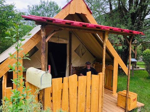 LODGE 4 personnes - Lodge de l'Orpailleur SANS SANITAIRES