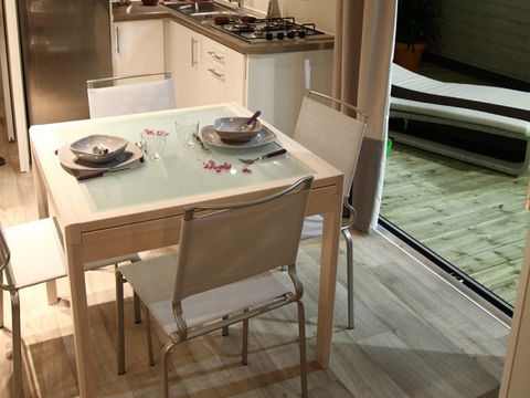 MOBILHOME 5 personnes - Cottage Vesontio Prestige - 36m2 - 2 chambres, 2 salles de bain