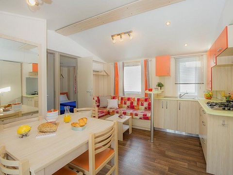 Mobilhome 6 personnes - Comfort XL | 3 Ch. | 6 Pers. | Terrasse surélevée | Clim.