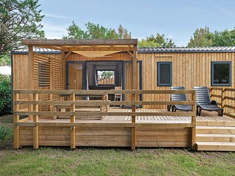 Mobilhome 6 personnes - Ultimate Plus | 3 Ch. | 6 Pers. | Terrasse Couverte | 2 SDB | Clim. | TV
