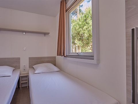 Mobilhome 6 personnes - Comfort XL | 3 Ch. | 6 Pers. | Terrasse surélevée | Clim.