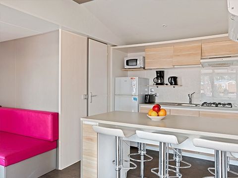 Mobilhome 6 personnes - Comfort XL | 2 Ch. | 4/6 Pers. | Terrasse surélevée | Clim. | TV