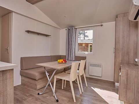 MOBILHOME 6 personnes - Comfort | 2 Ch. | 4/6 Pers. | *Terrasse surélevée *| 1 SDB | Clim.