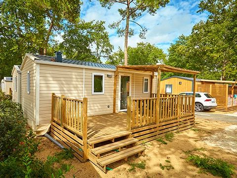 MOBILHOME 4 personnes - Comfort XL | 2 Ch. | 4 Pers. | Terrasse surélevée | Clim. | TV