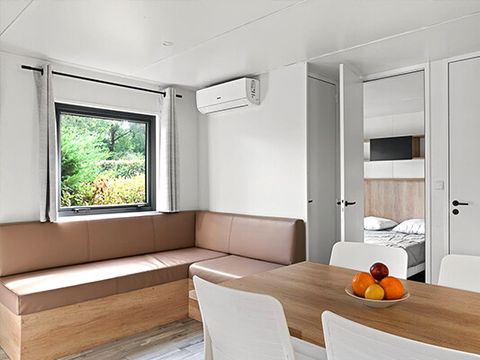 MOBILHOME 4 personnes - Mobil-home | Premium | 2 Ch. | 4 Pers. | Terrasse surélevée | 2 SDB | Clim. | TV