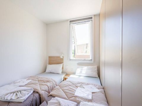 MOBILHOME 6 personnes - Mobil-home | Ultime | 3 Chambres | 6 Couchages | Terrasse Couverte | 2 Salles de bain | Climatisation | Télévision