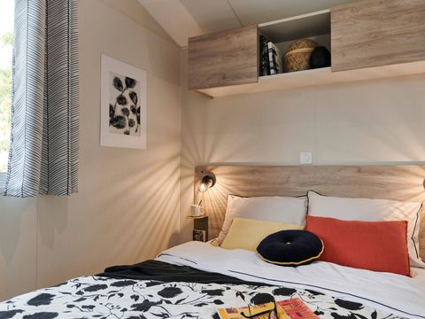 Mobilhome 6 personnes - Premium | 3 Ch. | 6 Pers. | Terrasse Lounge | 1 SDB | Clim. | TV