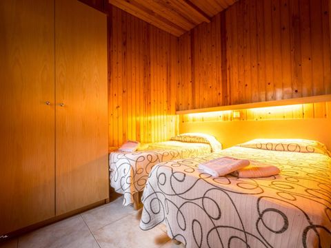 CHALET 4 personnes - S150 - CLIM - TV - DRAPS - MENAGE FINAL