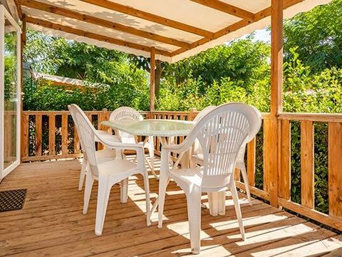 BUNGALOW 6 personnes - Mobil-home | Comfort | 3 Ch. | 6 Pers. | Terrasse surélevée | Clim.