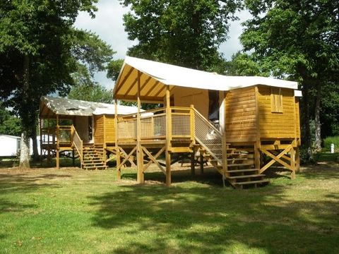 HÉBERGEMENT INSOLITE 4 personnes - ECOLODGE SUR PILOTIS
