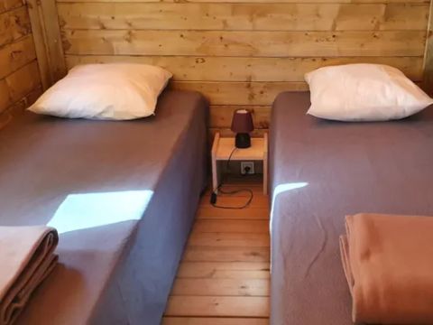 HÉBERGEMENT INSOLITE 4 personnes - ECOLODGE SUR PILOTIS