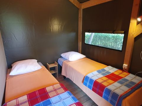 BUNGALOW 4 personnes - CABANE SAFARI - SANS SANITAIRE